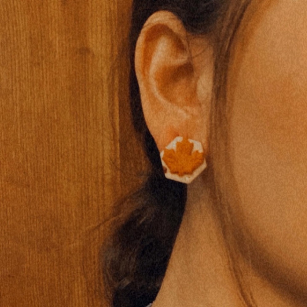 Maple Leaf Studs